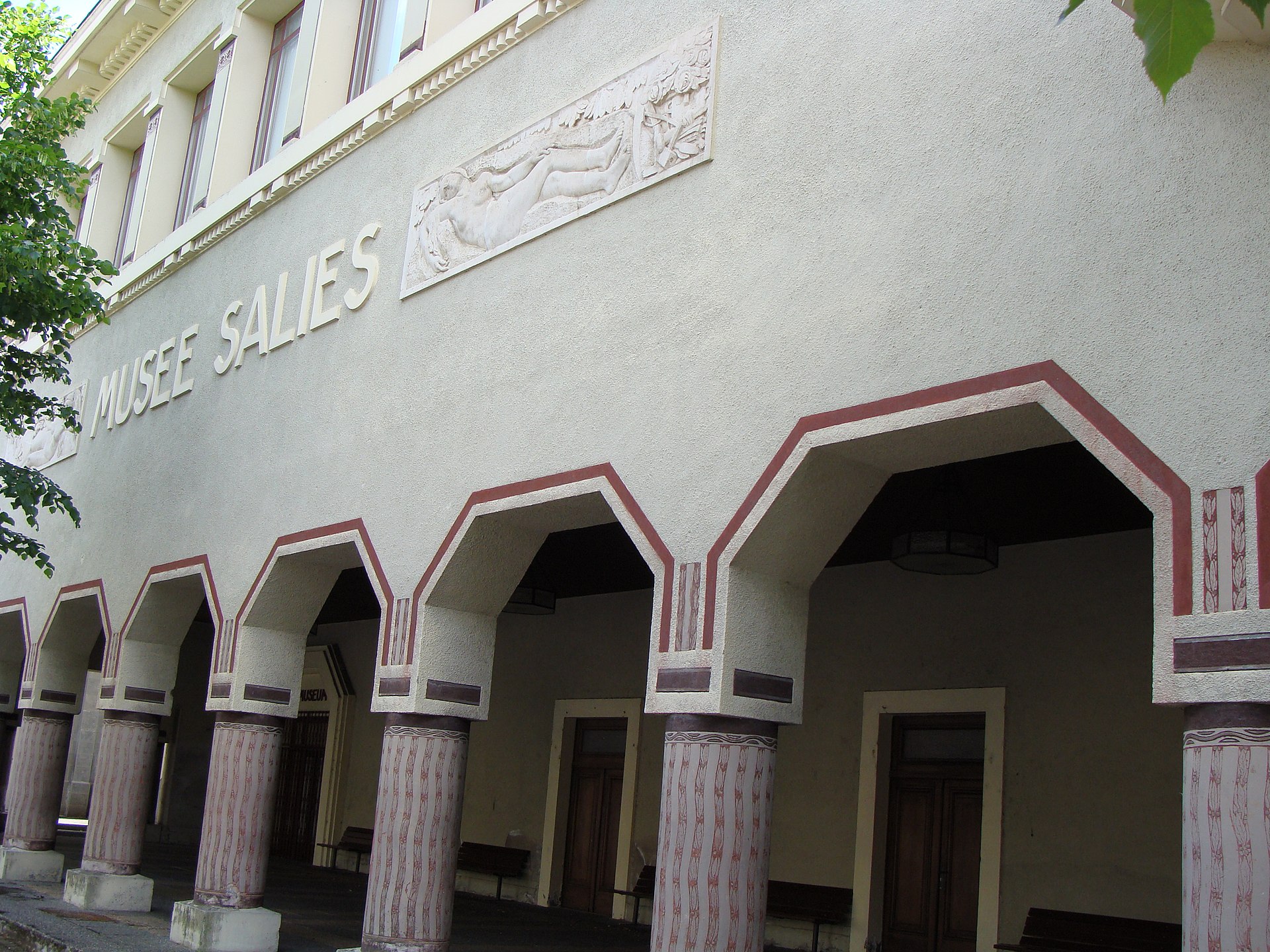 Bagnères de Bigorre musée Salies wikipedia